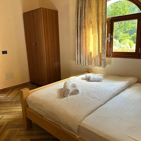 Relax Hotel *